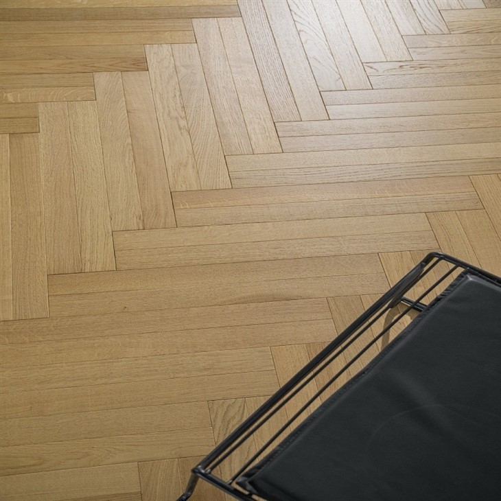 Oak Natural Color Herringbone Wood Flooring factory